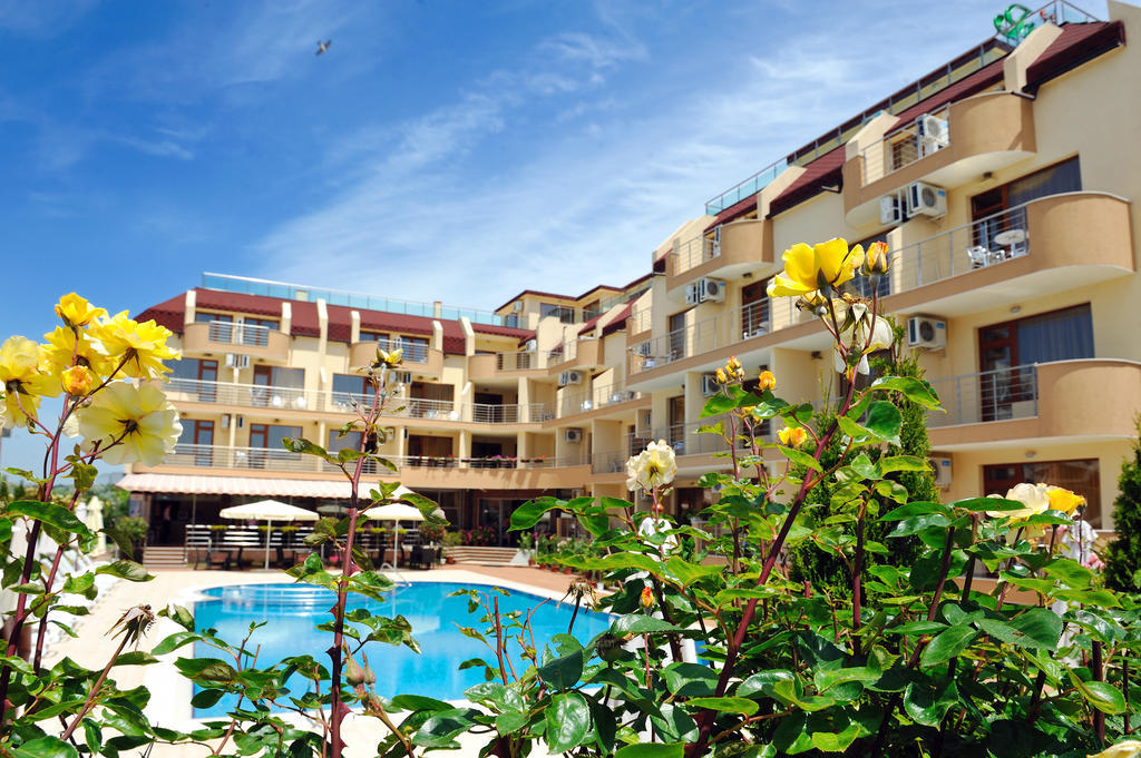 Hotel Iris Nesebar Esterno foto