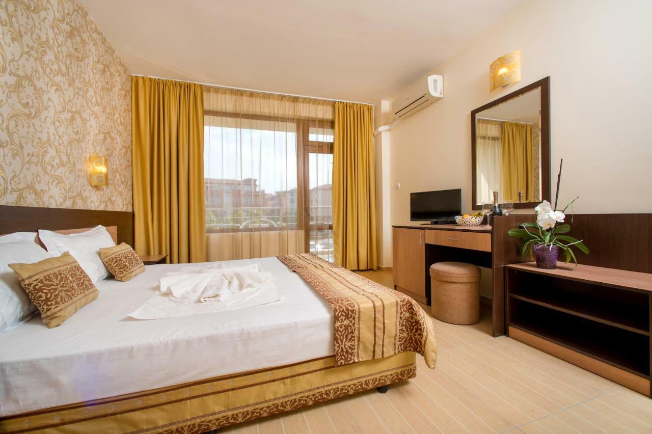Hotel Iris Nesebar Esterno foto